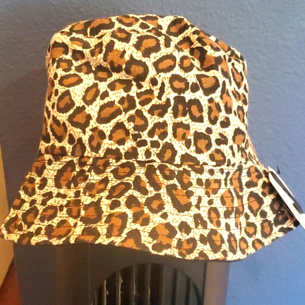 Leopard Bucket Hat